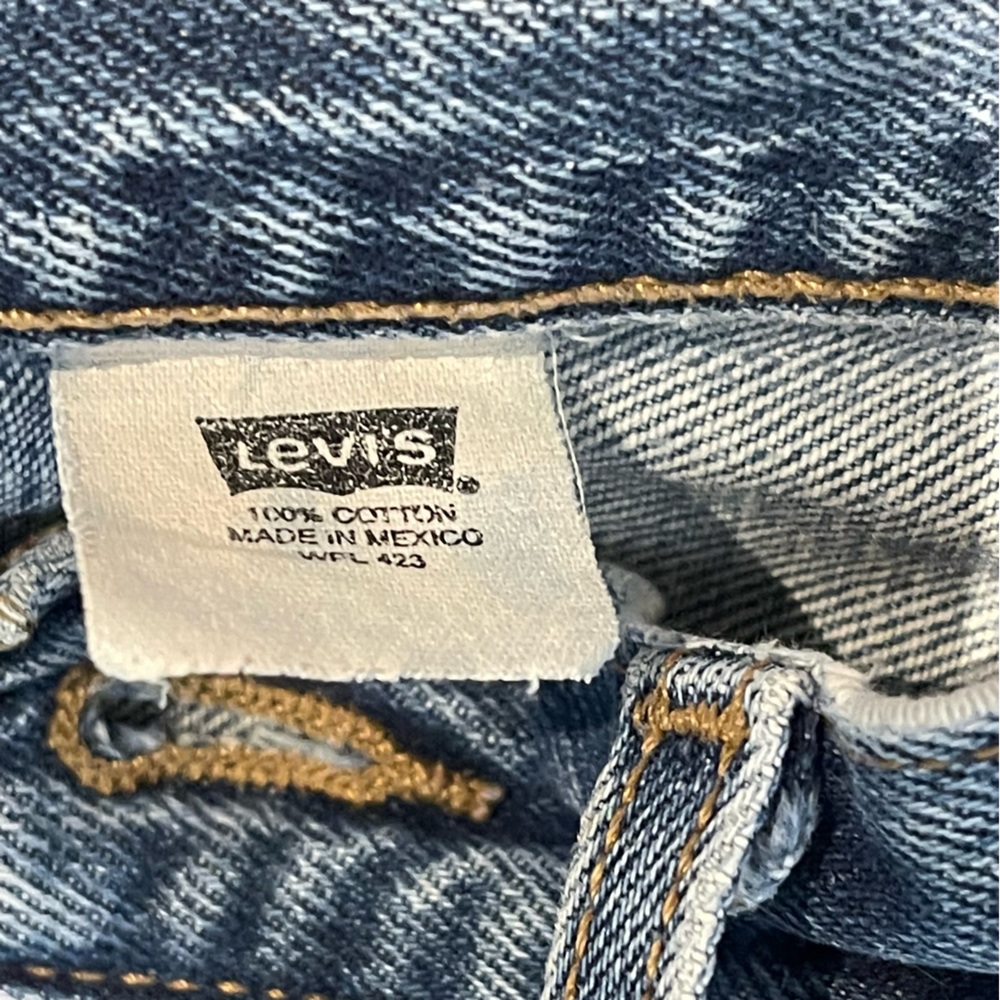 Levi’s 501 cutoff shorts 28 - Picture 2 of 7